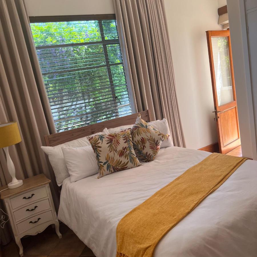 Apartamento Peaceful@Swansea In Rosebank-Parkwood Johannesburgo Exterior foto