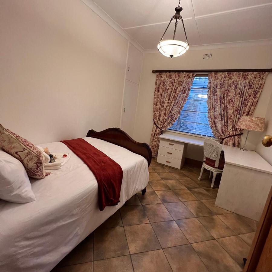 Apartamento Peaceful@Swansea In Rosebank-Parkwood Johannesburgo Exterior foto