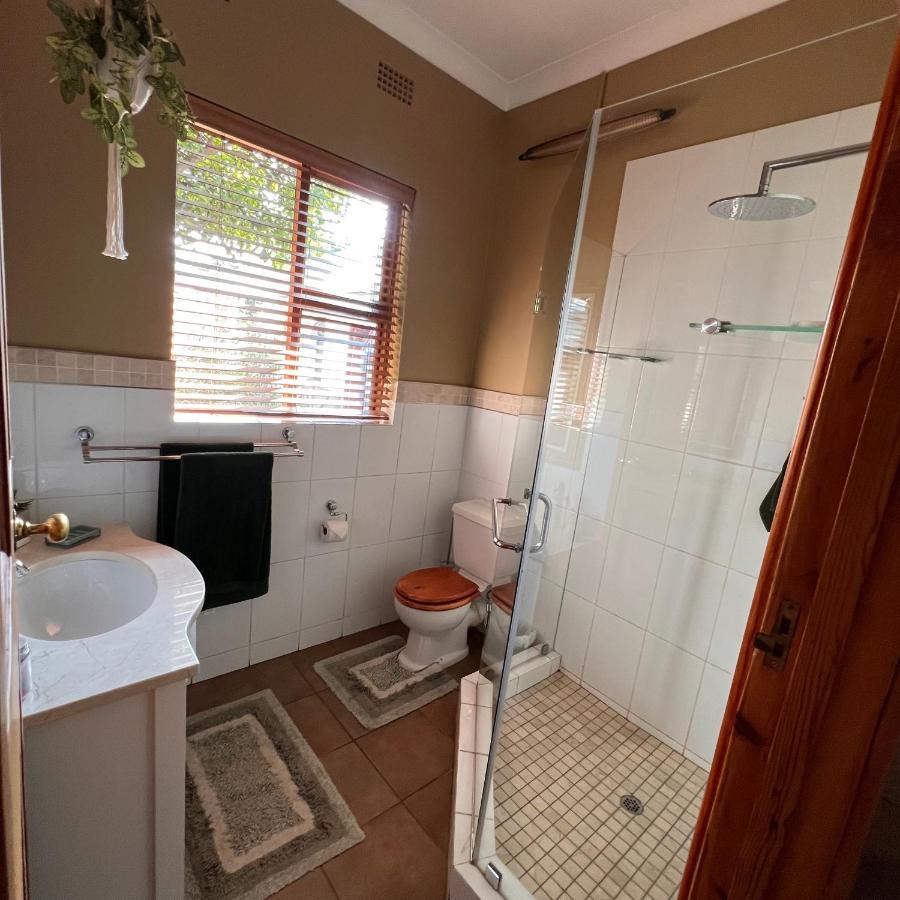 Apartamento Peaceful@Swansea In Rosebank-Parkwood Johannesburgo Exterior foto